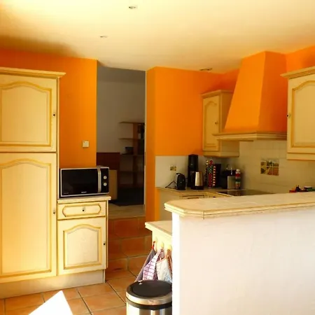 Holiday home Spacious And Bright House With Swimming Pool *