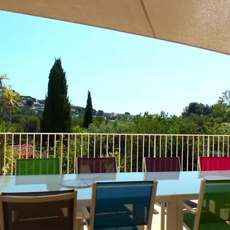 Holiday home Spacious And Bright House With Swimming Pool Bandol
